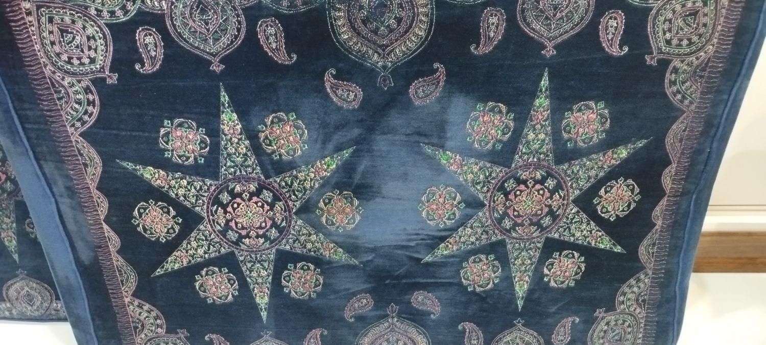 یک جفت پشتی مخمل بته جقه ای آنتیک|پشتی|بابلسر, |دیوار