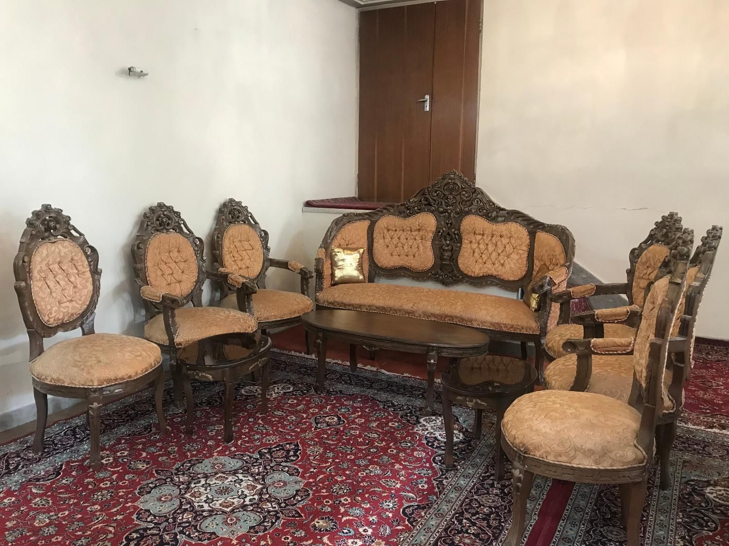 مبل استیل کلاسیک 9 نفره|مبلمان خانگی و میز عسلی|اصفهان, خواجو|دیوار