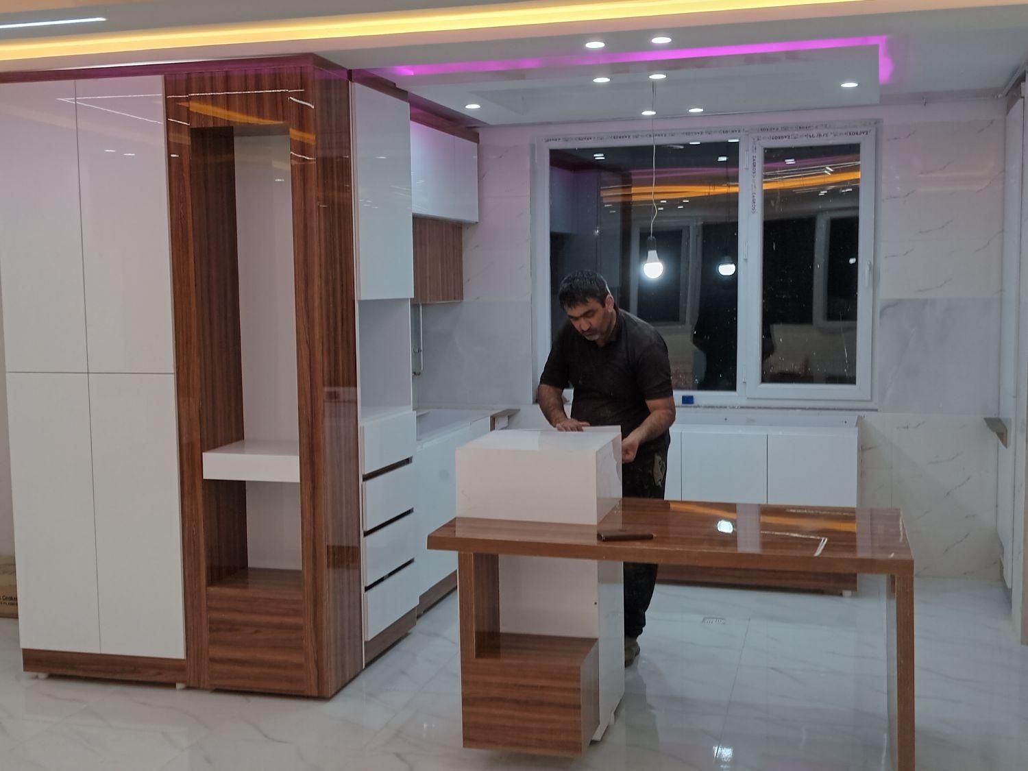 طراحی ساخت واجرای انواع کابینت وکمددیواری وغیره|جاکفشی، کمد، دراور|آبیک, |دیوار