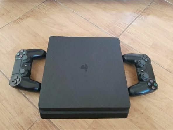 اسلیم ps4 پونصد گیگ کپی خور دو دسته اصلی|کنسول، بازی ویدئویی و آنلاین|گرگان, |دیوار