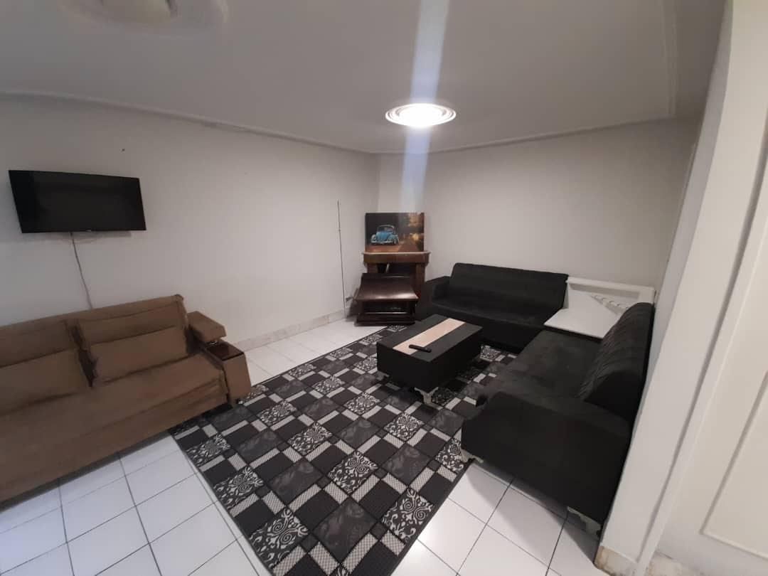 اجاره روزانه/هفتگی/ماهانه آپارتمان پارکینگ دار|اجارهٔ کوتاهمدت آپارتمان و سوئیت|تهران, فلسطین (میدان انقلاب)|دیوار