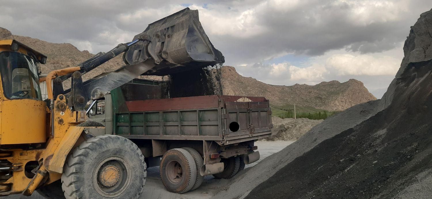 حمل .پوکه متری۵۸۰ ماسه وشن وماسه بادی تنی ۲۸۰هزار|خدمات حمل و نقل|کرمانشاه, |دیوار