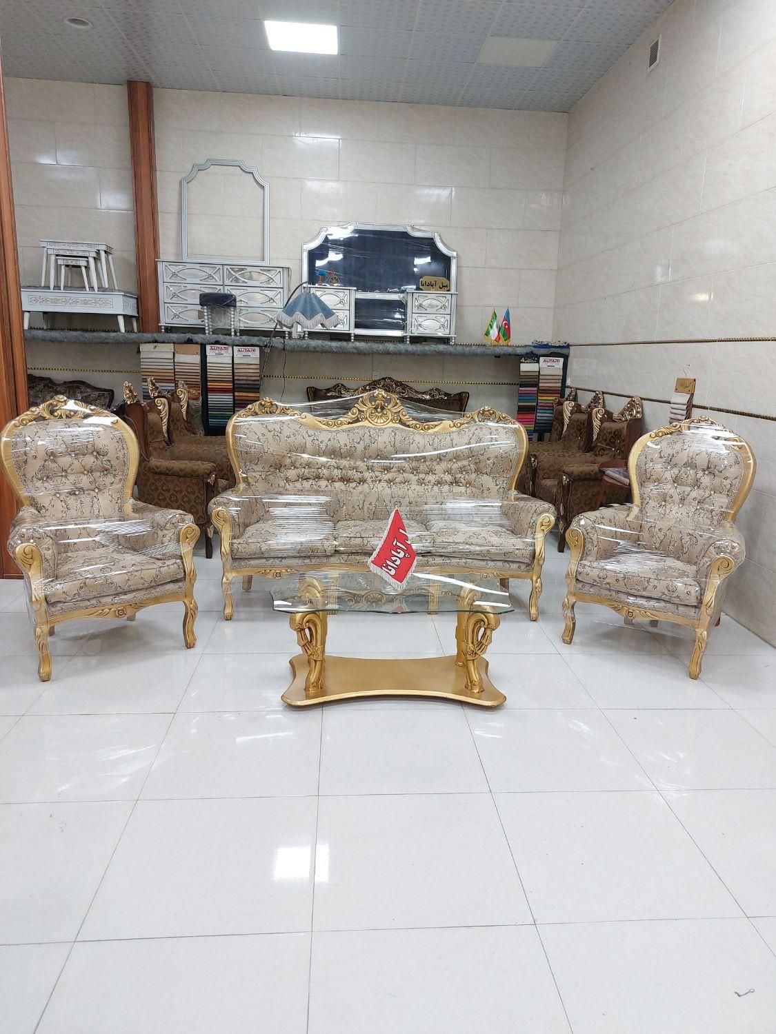مبل سلطنتی ۹نفره مدل گنبدی درحدنو|مبلمان خانگی و میز عسلی|رشت, آزادگان|دیوار