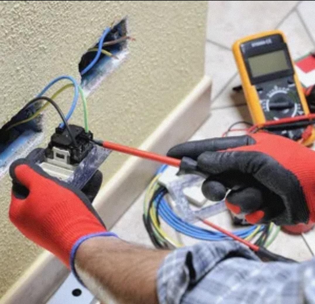 برق کش ساختمان هستم|خدمات پیشه و مهارت|آباده, |دیوار