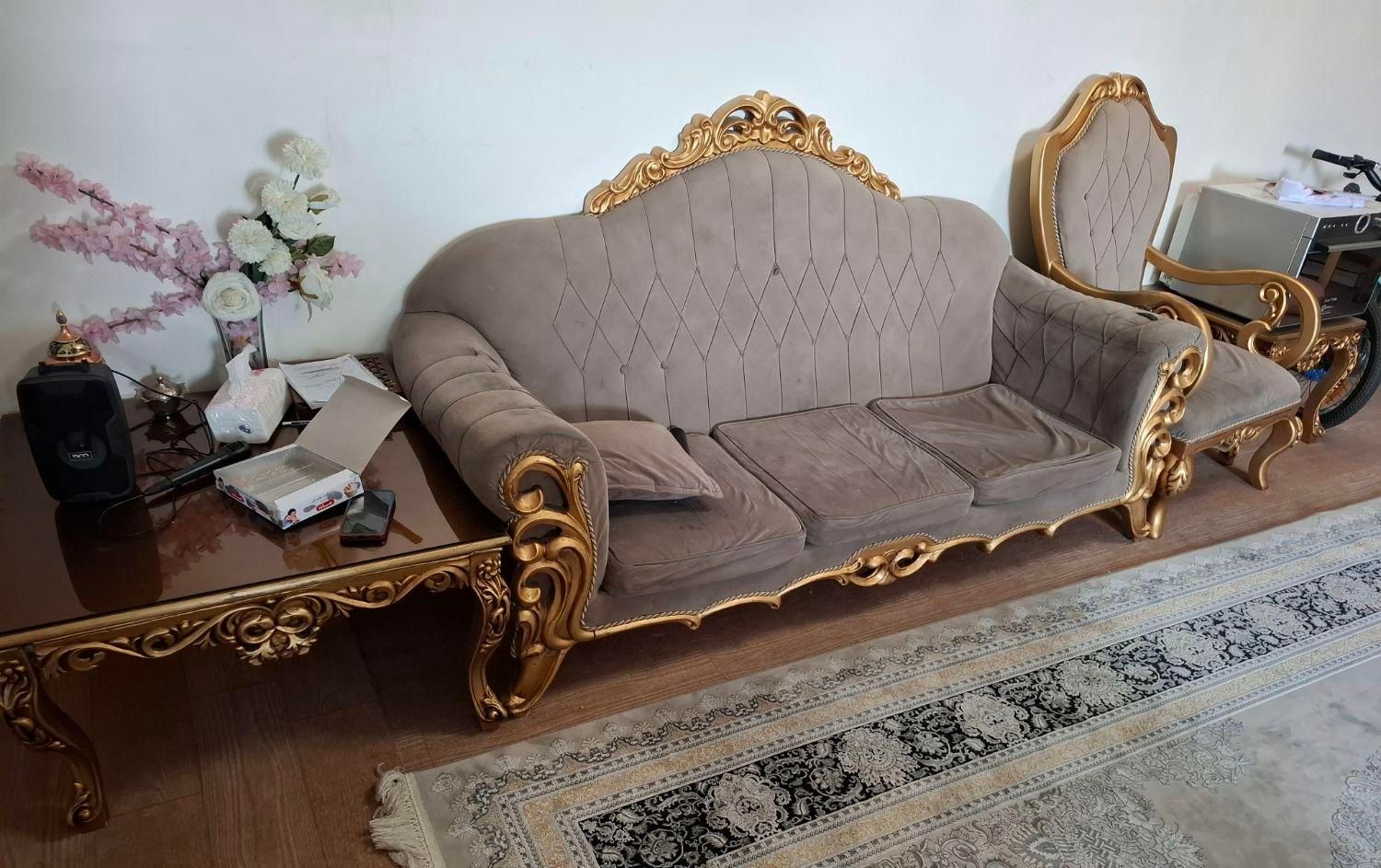 مبل ۷ نفره کارکرده معمولی|مبلمان خانگی و میز عسلی|تهران, دریان‌نو|دیوار