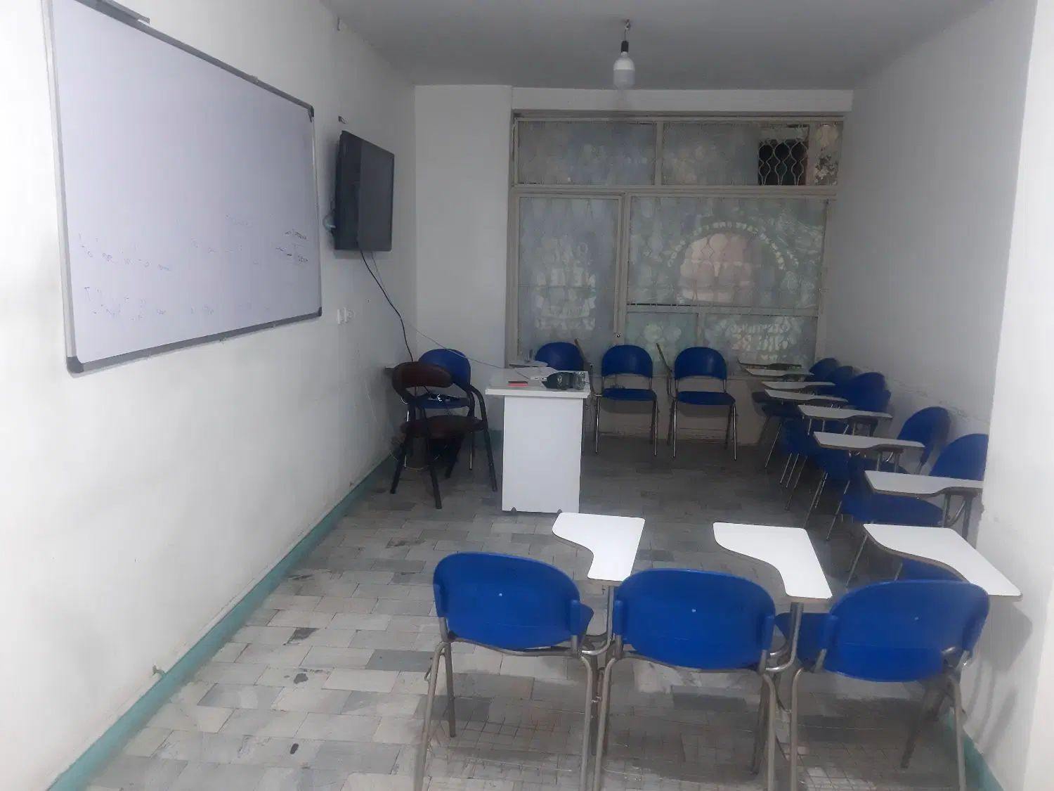 اجاره کلاس آموزشی، دفتر کار و انبار|اجارهٔ کوتاه‌مدت دفتر کار و فضای آموزشی|کرج, جهان‌شهر|دیوار