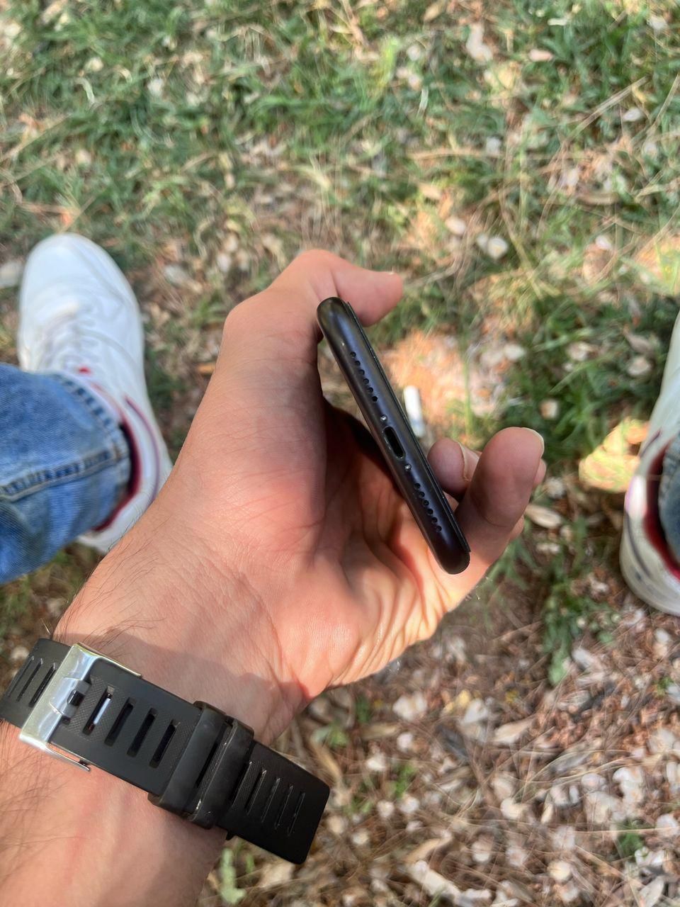 اپل iPhone XR با حافظهٔ ۱۲۸ گیگابایت|موبایل|شیراز, باغ تخت|دیوار