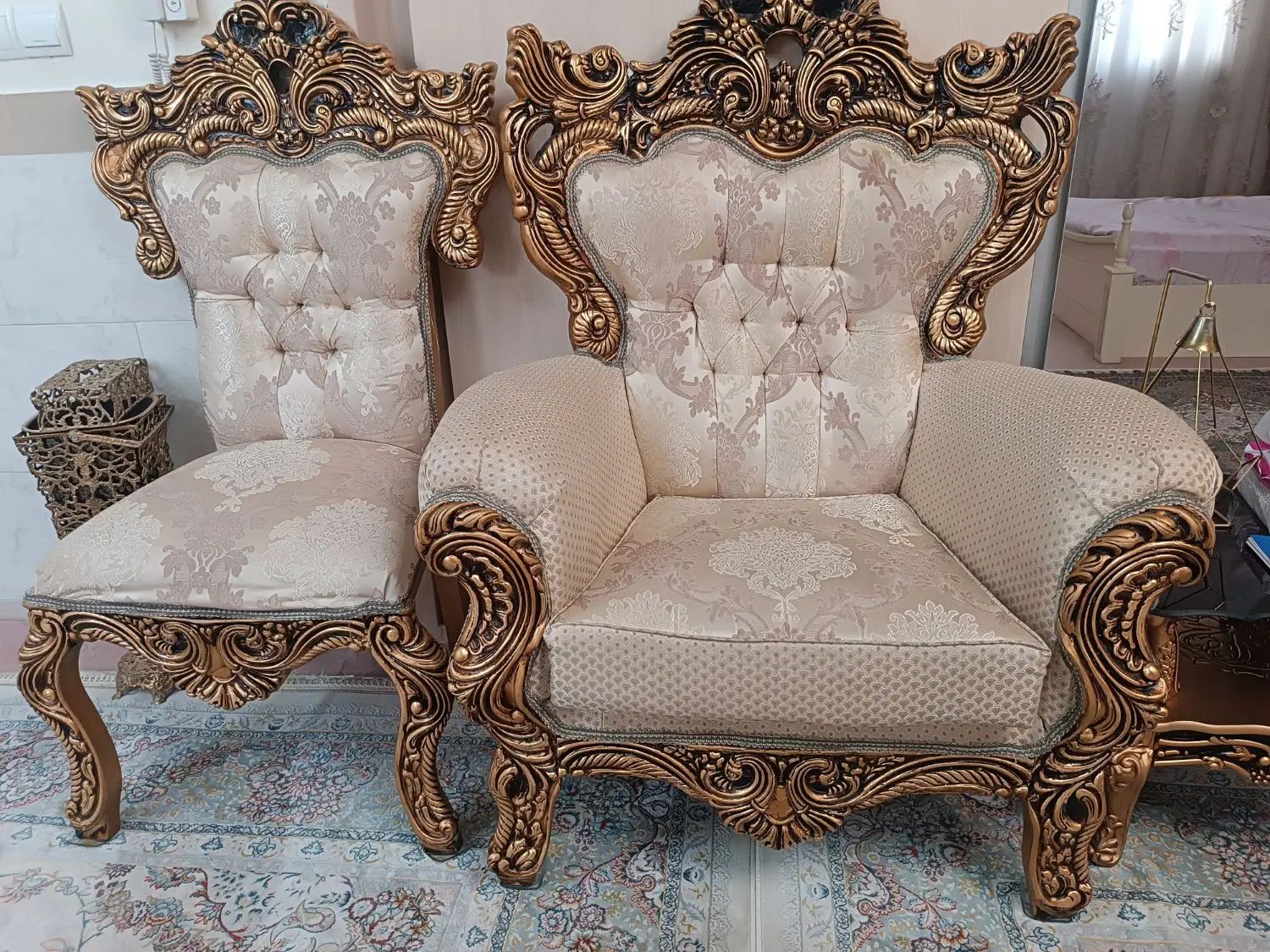 ست 9 نفره مبل سلطنتی به همراه ویترین و میز تلوزیون|مبلمان خانگی و میز عسلی|رباط‌کریم, نصیرشهر|دیوار
