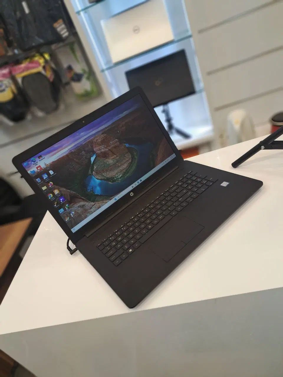 HP17BY COREi5 با کیفیت نسل ۸|رایانه همراه|تهران, گلستان (شهرک راه آهن)|دیوار