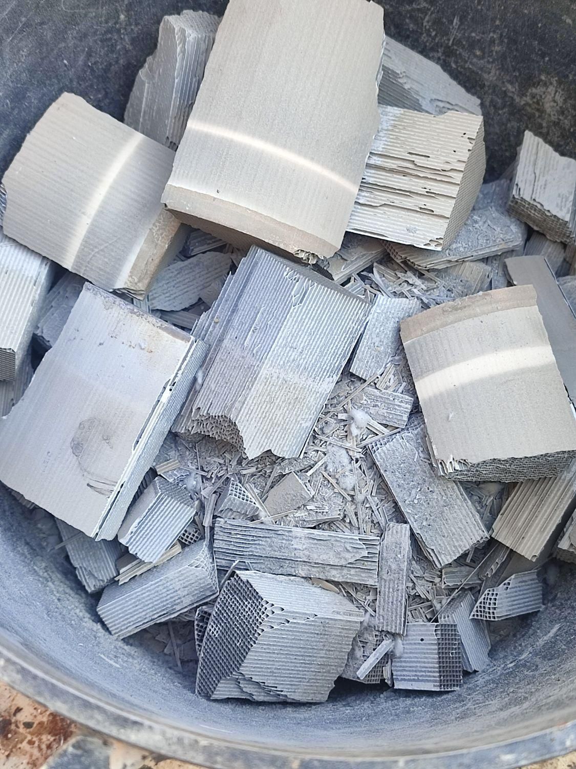 خریدوفروش کاتالیزر‌ و خاک ماشینهای ایرانی و خارجی|قطعات یدکی و لوازم جانبی|اهواز, زیباشهر|دیوار