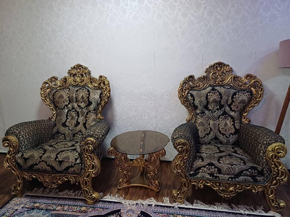 مبل ۹ نفره کاملا سالم ب همراه جلومبلی عسلی|مبلمان خانگی و میز عسلی|بندر ماهشهر, |دیوار