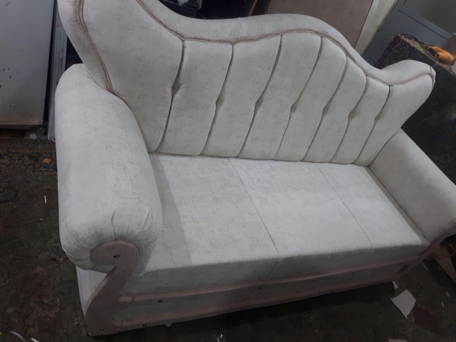 تعمیرات انواع مبل راحتی واستیل|خدمات پیشه و مهارت|مرند, |دیوار