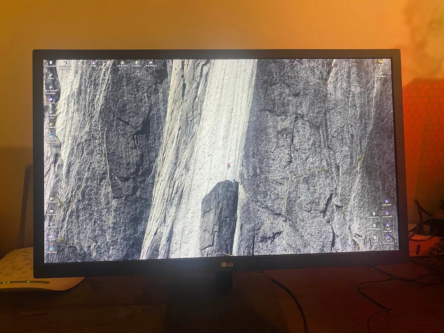 مانیتور 75Hz LG 20mk400a-b|رایانه رومیزی|تهران, مرزداران|دیوار