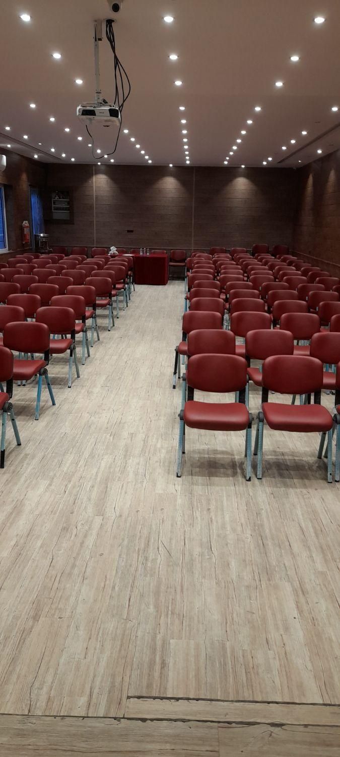 اجاره سالن همایش،سمینار، ورکشاپ های آموزشی|اجارهٔ کوتاهمدت دفتر کار و فضای آموزشی|شیراز, سینما سعدی|دیوار