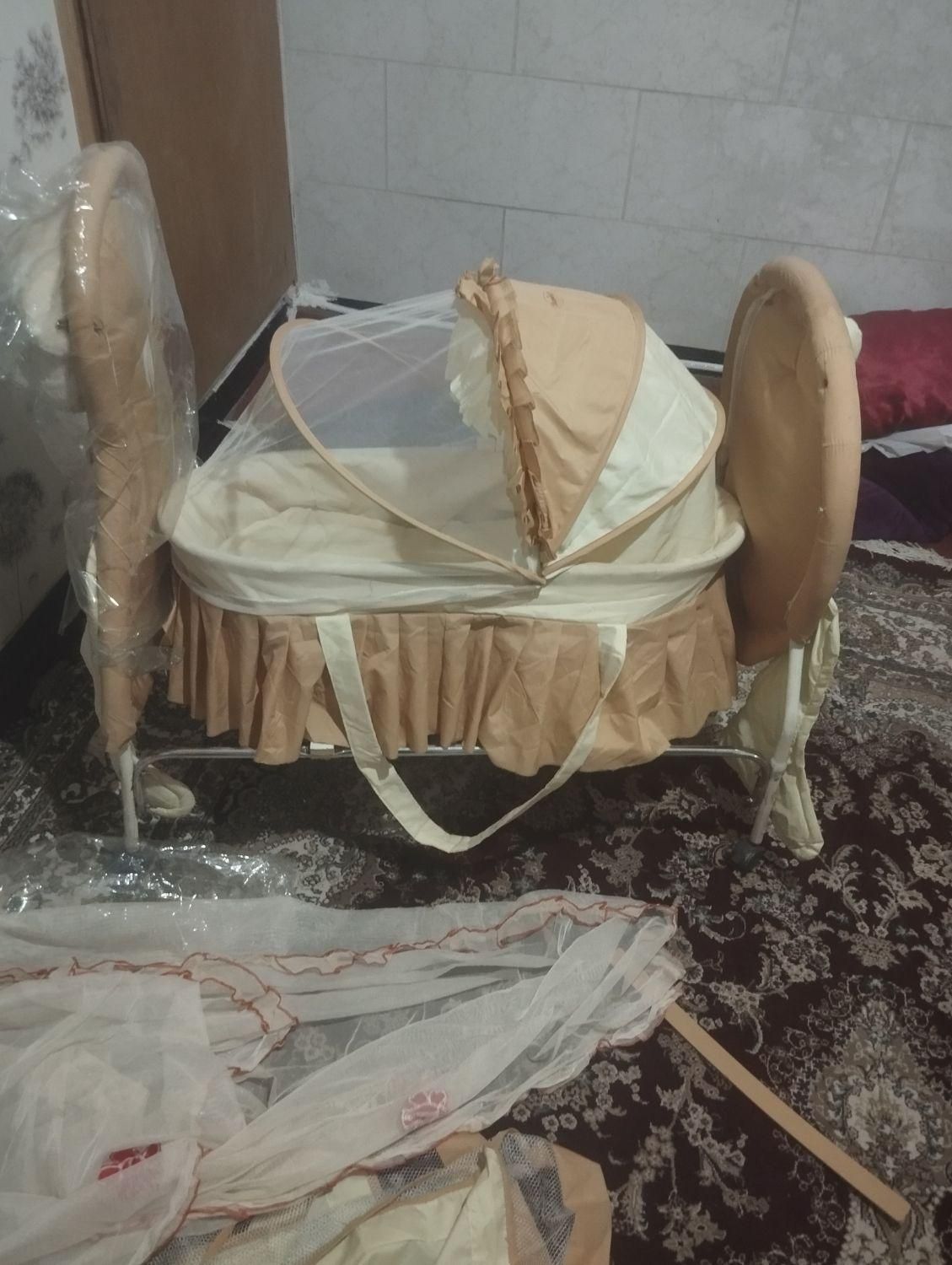 تخت کودک|اسباب و اثاث بچه|شیراز, ریاستی|دیوار