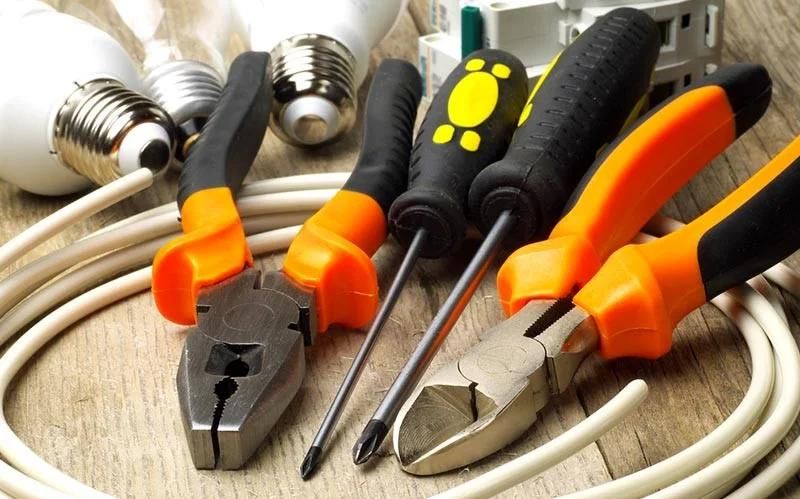 برقکاری خوردهکاری رفع اتصالی برقکش سرویس کولرآبی|خدمات پیشه و مهارت|کاشان, مدرس|دیوار