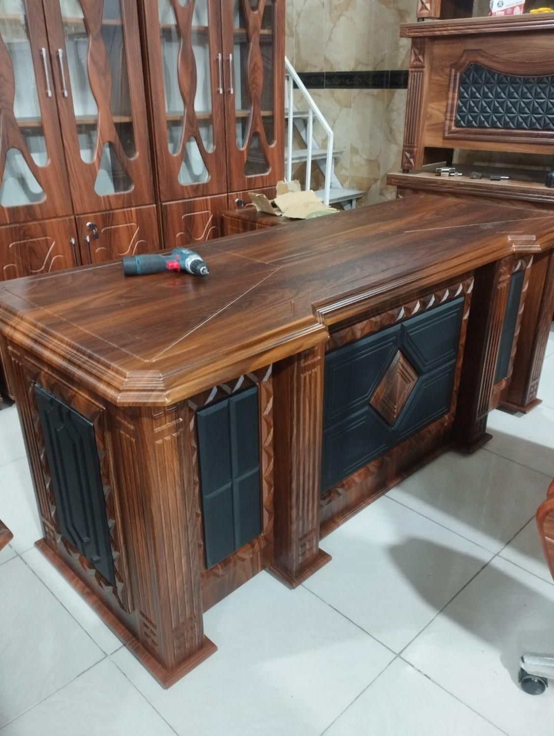 میز.صندلی.گردون.مدیریت.اداری|مبلمان اداری|مشگین شهر, |دیوار