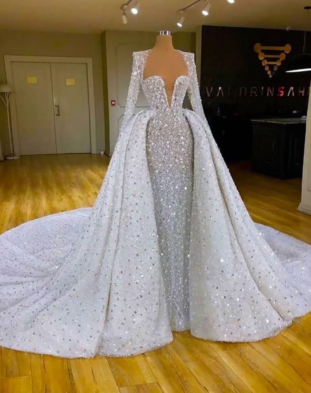 مزون لباس عروس|لباس|رباطکریم, رباطکریم|دیوار