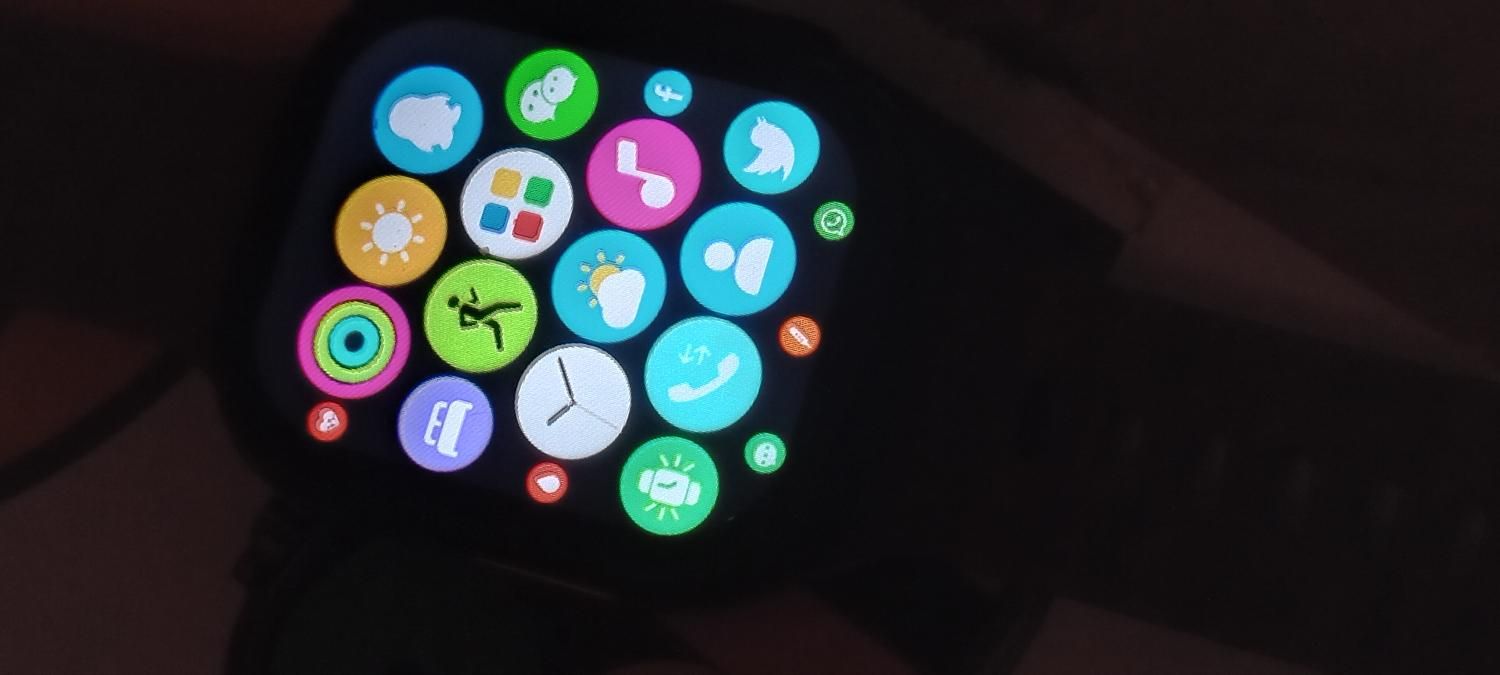 ساعت لمسی|ساعت|گوراب زرمیخ, |دیوار