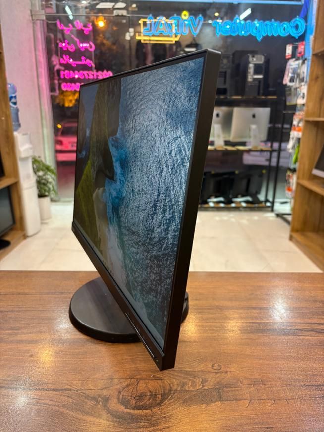 مانیتور بدون فرم ۲۲اینچ لنوو وارداتی فول پورت LED|قطعات و لوازم جانبی رایانه|مشهد, گوهرشاد|دیوار