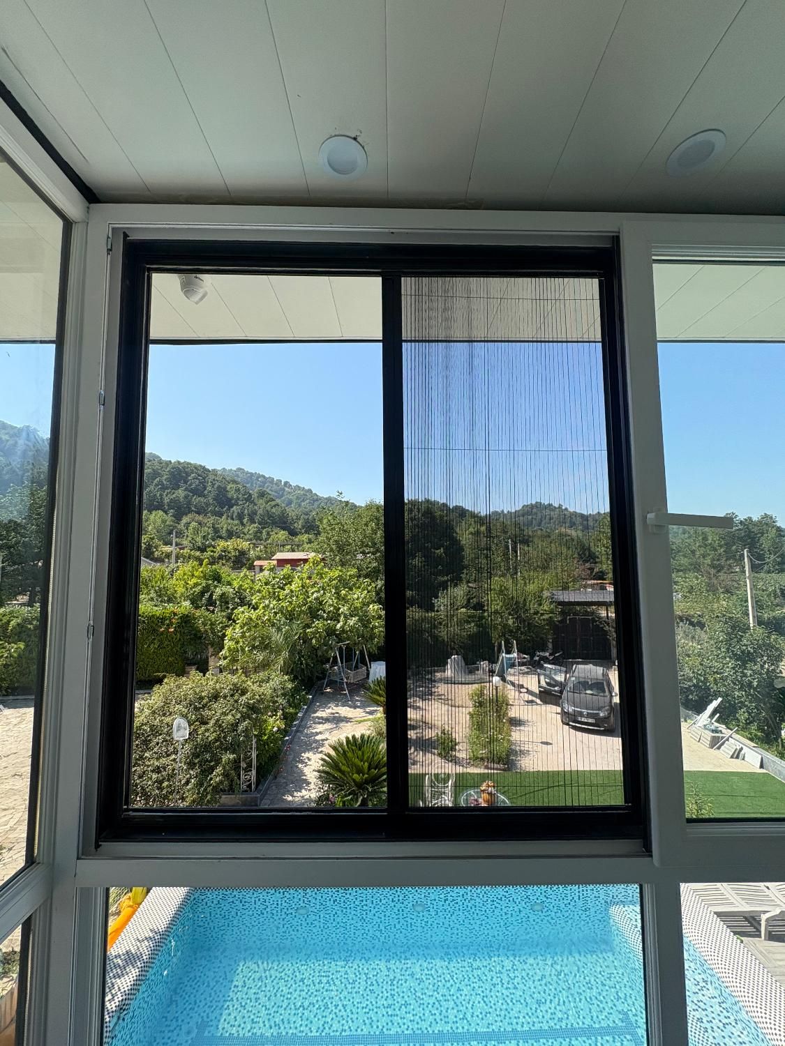 تولید ونصب توری پلیسه اجرا روی تمام چهارچوب آستارا|خدمات پیشه و مهارت|آستارا, |دیوار