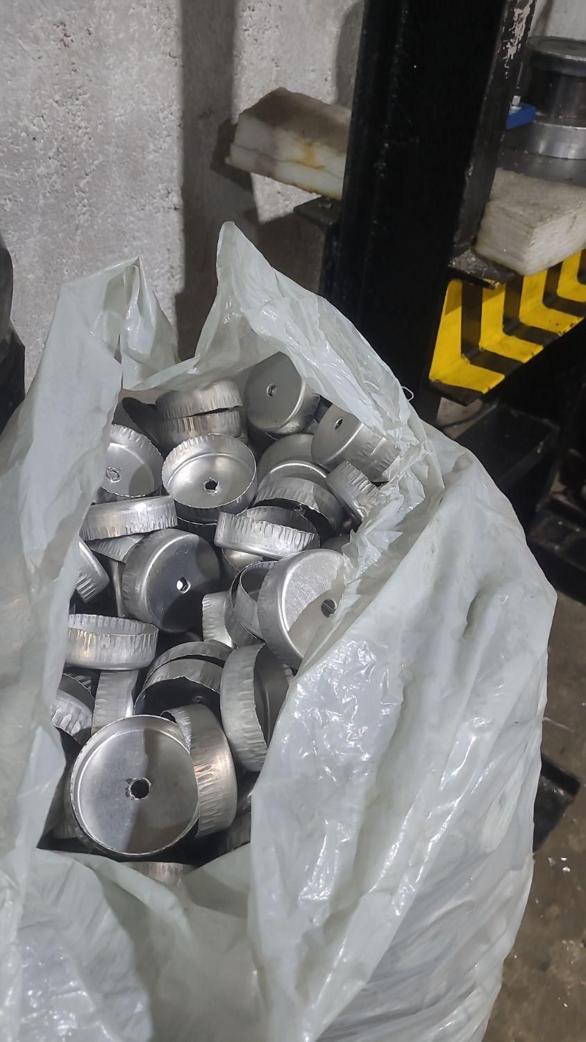 جعبه لامپ بدنه لامپ قطعات کامل موجود است|لامپ و چراغ|تهران, شهرک ولیعصر جنوبی|دیوار