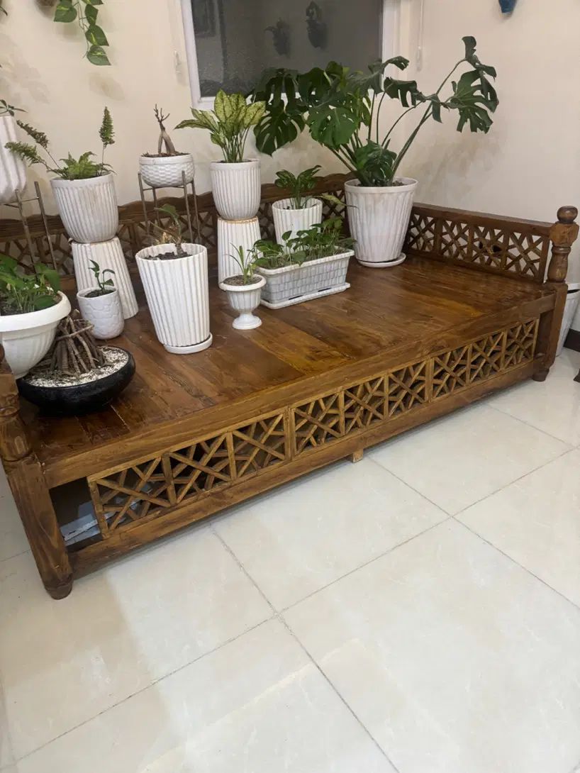 تخت چوبی سنتی  چوب روس مقاوم و کم کارکرد ۱۳۰×۲۰۰|تخت و سرویس خواب|تهران, هروی|دیوار