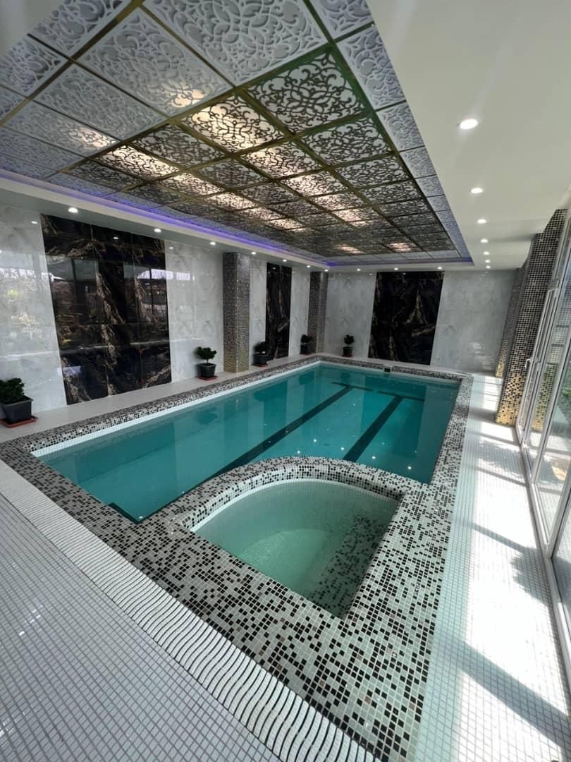 ویلا استخرداخل آبگرم دوبلکس روف امشب خالی|اجارهٔ کوتاه‌مدت ویلا و باغ|چهارباغ, |دیوار