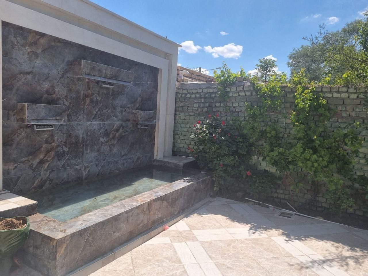 اجاره روزانه/هفتگی/ماهانه ویلا|اجارهٔ کوتاه‌مدت ویلا و باغ|بروجرد, |دیوار