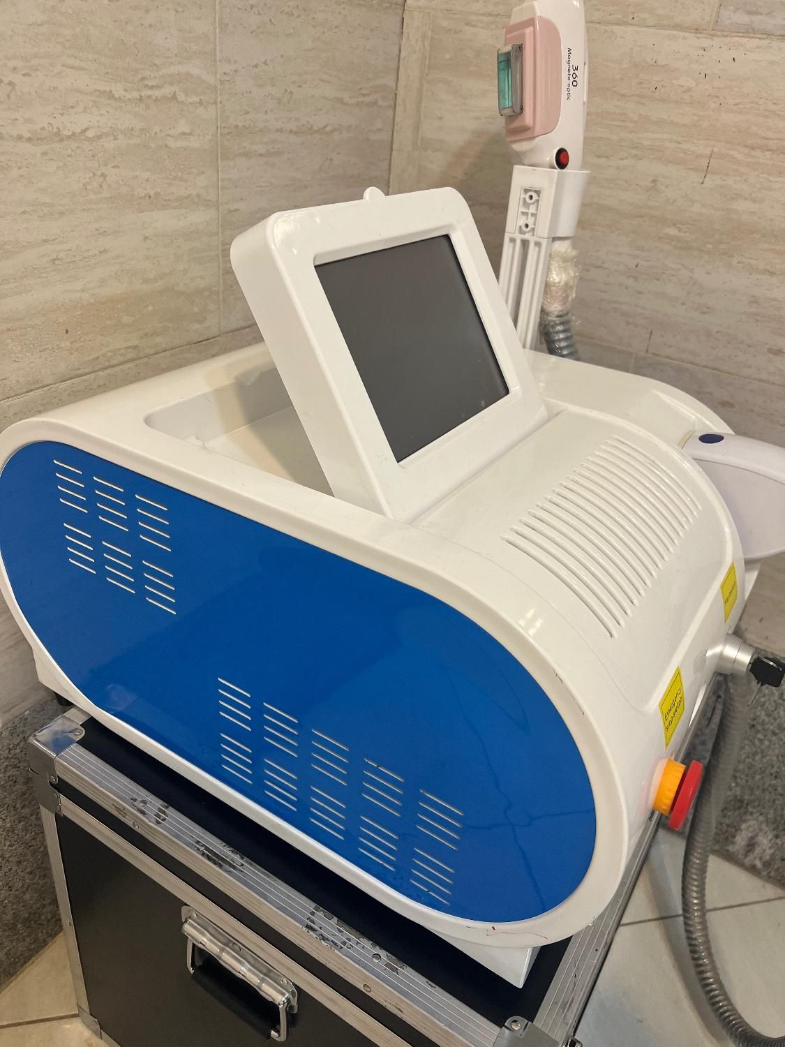 دستگاه لیزر رفع موهای زاید و لک های پوستی|آرایشی، بهداشتی، درمانی|تبریز, |دیوار