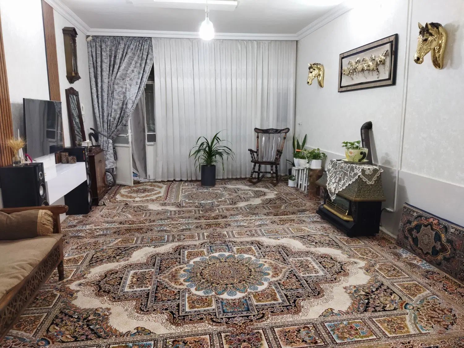 فروشی منزل ویلایی چراغچی۱۳ قیمت ۱ و ۵۰۰|فروش خانه و ویلا|مشهد, بهمن|دیوار