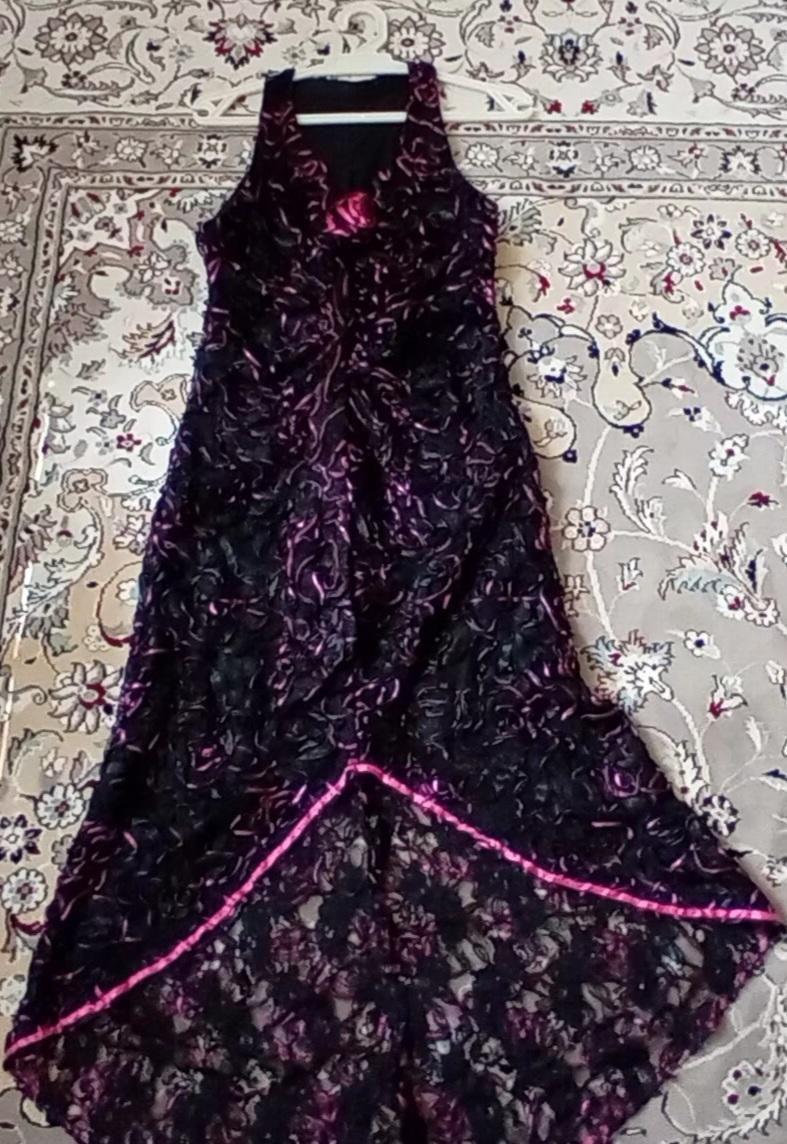 لباس مجلسی|لباس|قائن, |دیوار