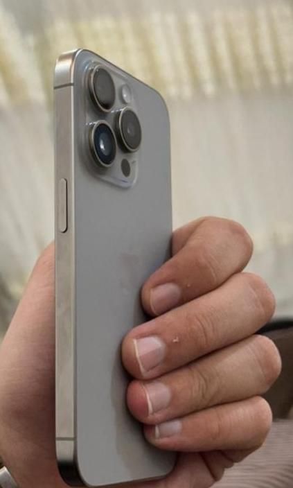 اپل iPhone 15 Pro Max با حافظهٔ ۲۵۶ گیگابایت|موبایل|اصفهان, چرخاب|دیوار