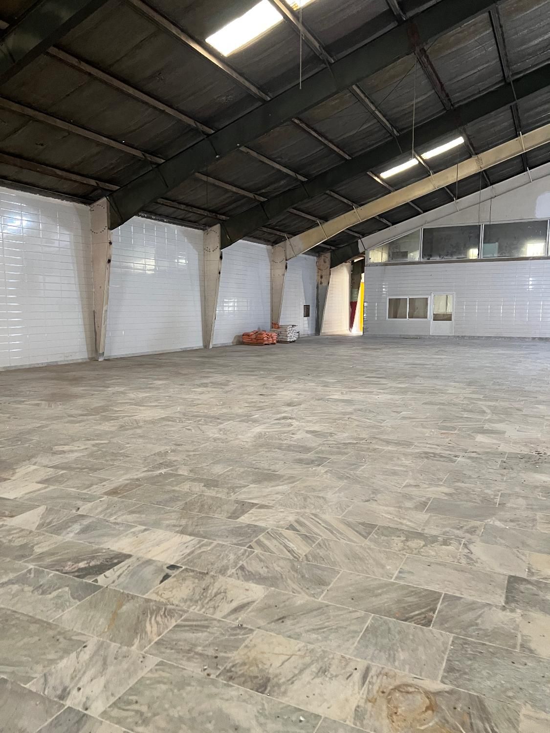 اجاره سوله3500متر فول بهداشتی برق 400|اجارهٔ دفتر صنعتی، کشاورزی، تجاری|شهریار, رزکان|دیوار