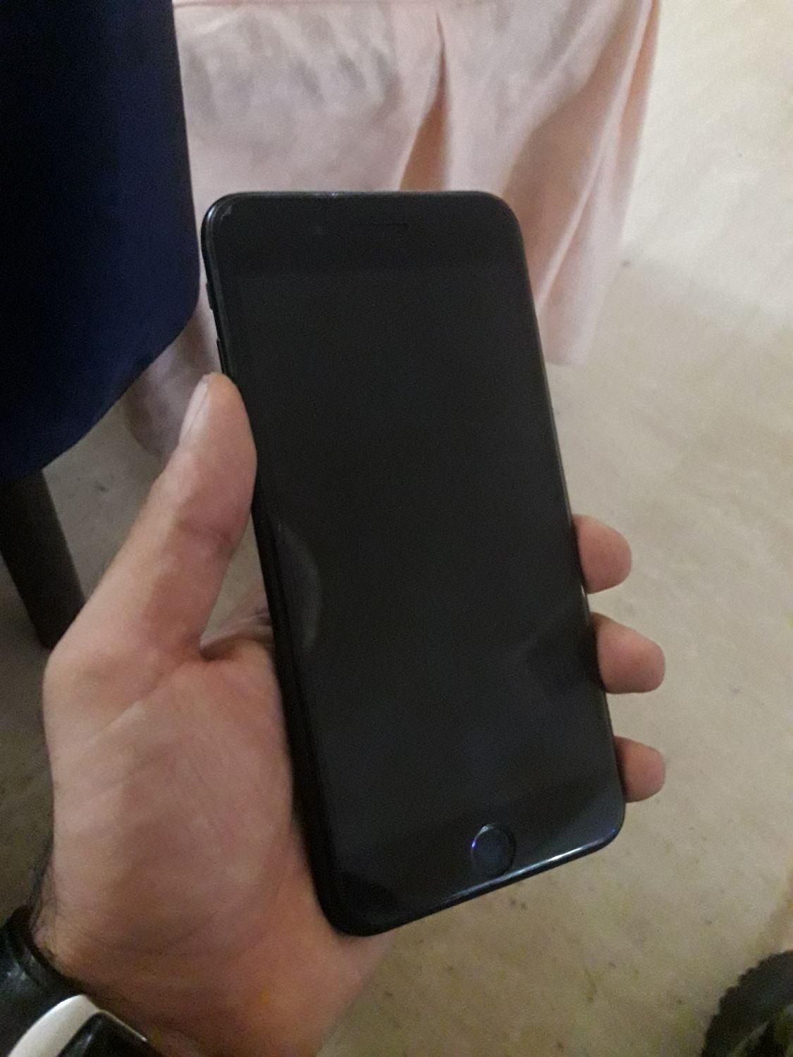 اپل iPhone 7 Plus با حافظهٔ ۳۲ گیگابایت|موبایل|بندرعباس, |دیوار