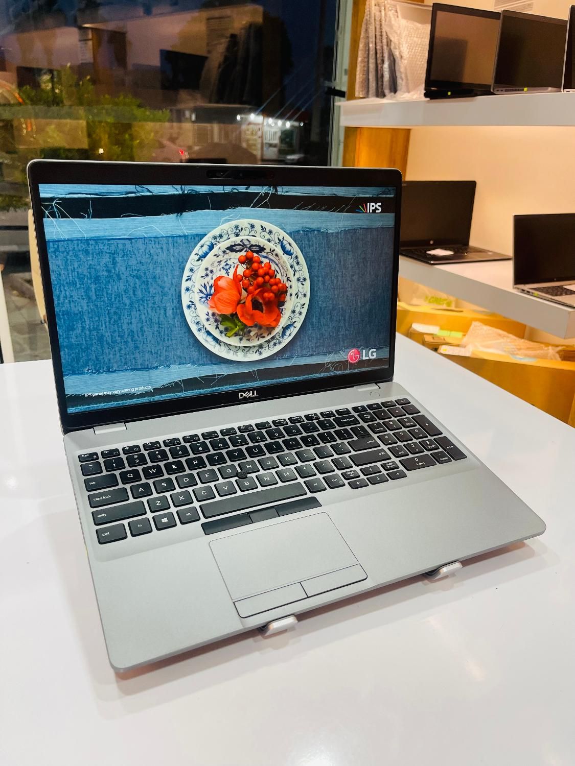 لپتاپ Dell Precision3551 پردازنده i7 نسل10 گرافیک4|رایانه همراه|بوشهر, |دیوار