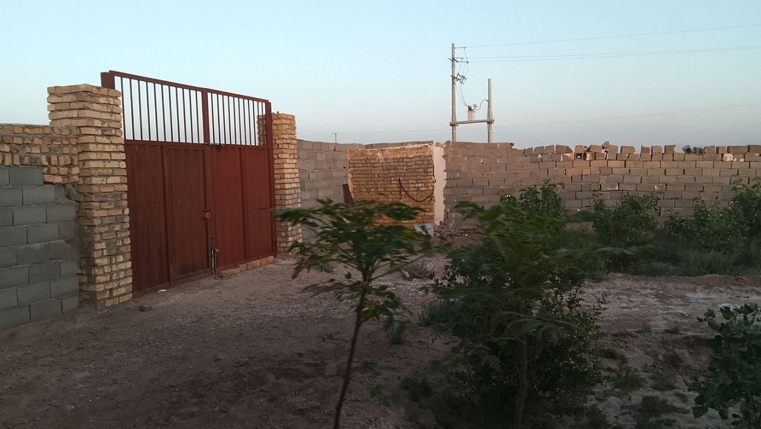 قلعه‌و‌باغچه‌در‌روستای‌سراجه|فروش زمین و ملک کلنگی|قم, سراجه|دیوار