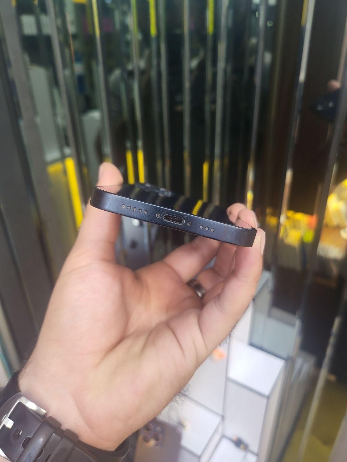 اپل iPhone 13 با حافظهٔ ۱۲۸ گیگابایت|موبایل|اصفهان, باغ زرشک|دیوار