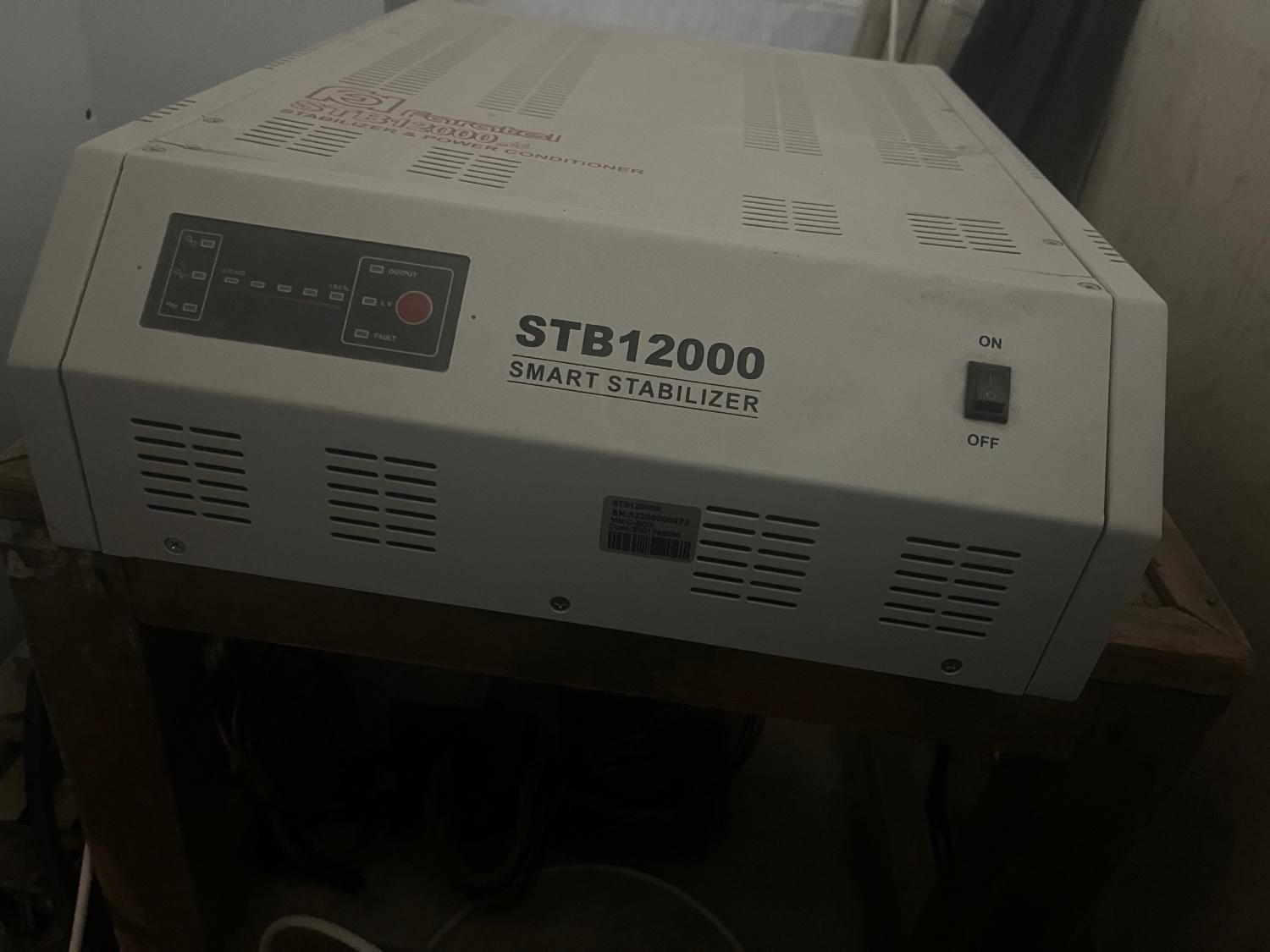 استابلایزر ۱۲۰۰۰فاراتل در حد نو|قطعات و لوازم جانبی رایانه|قم, زنبیل آباد|دیوار