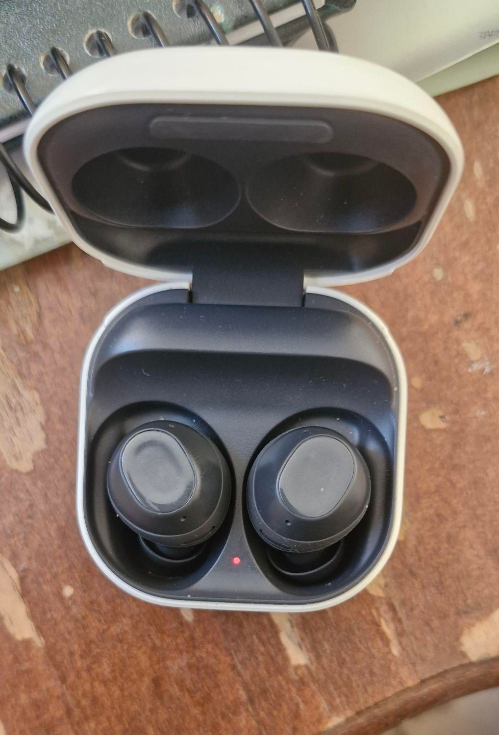 هدفون بلوتوثی سامسونگ مدل Galaxy Buds fe|لوازم جانبی موبایل و تبلت|اصفهان, سعادت‌آباد|دیوار
