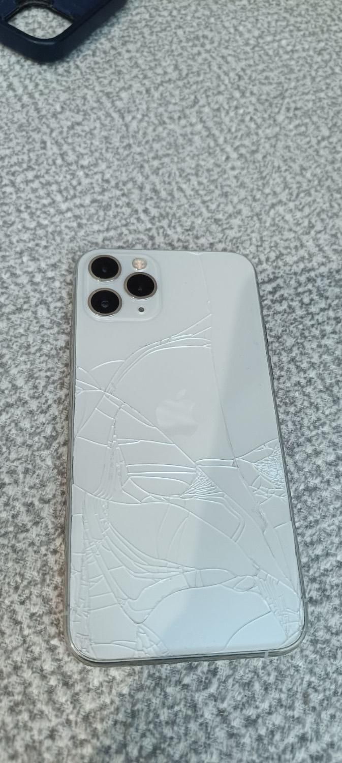iPhone 11pro|موبایل|مشهد, اقبال|دیوار