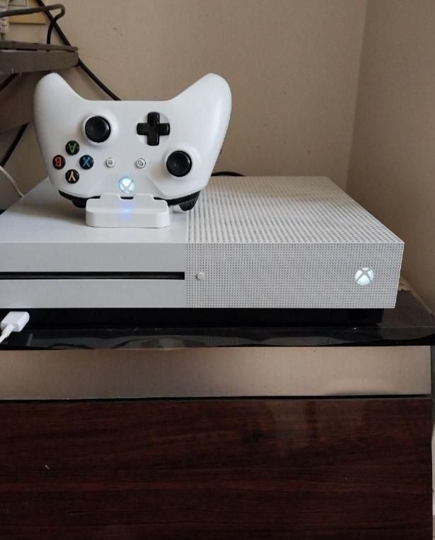 Xbox one s تک دسته کپی خور|کنسول، بازی ویدئویی و آنلاین|شهریار, |دیوار