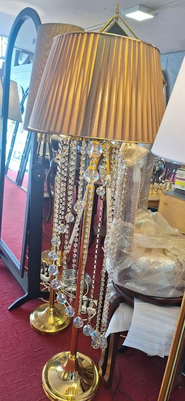 آباژور ایستاده|چراغ خواب و آباژور|یزد, |دیوار