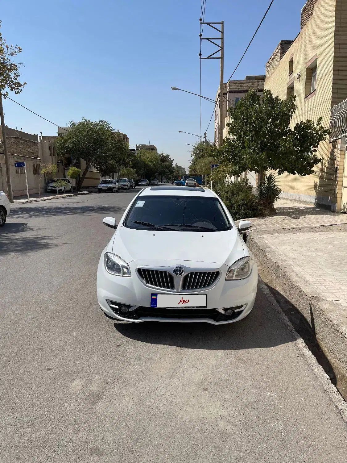 برلیانس ۳۳۰ اتوماتیک مدل ۱۳۹۶ بدون رنگ فقد تماس|خودرو سواری و وانت|مشهد, آزادشهر|دیوار