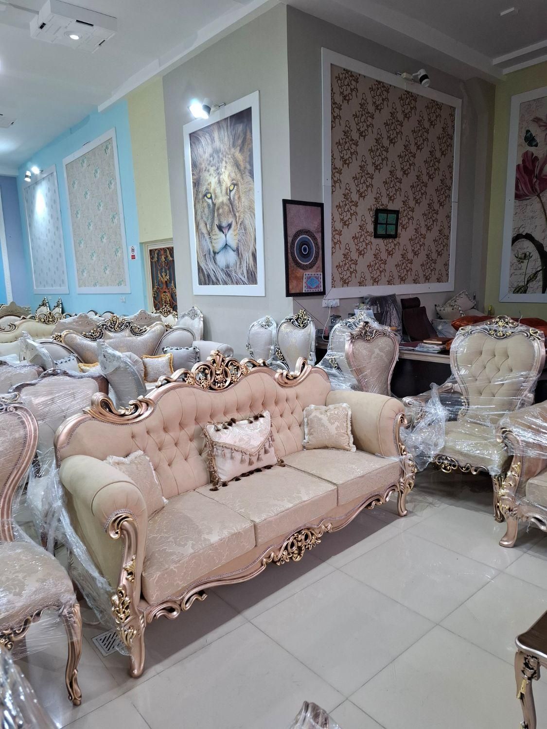 مبل لاکچری..|مبلمان خانگی و میز عسلی|کرمانشاه, |دیوار