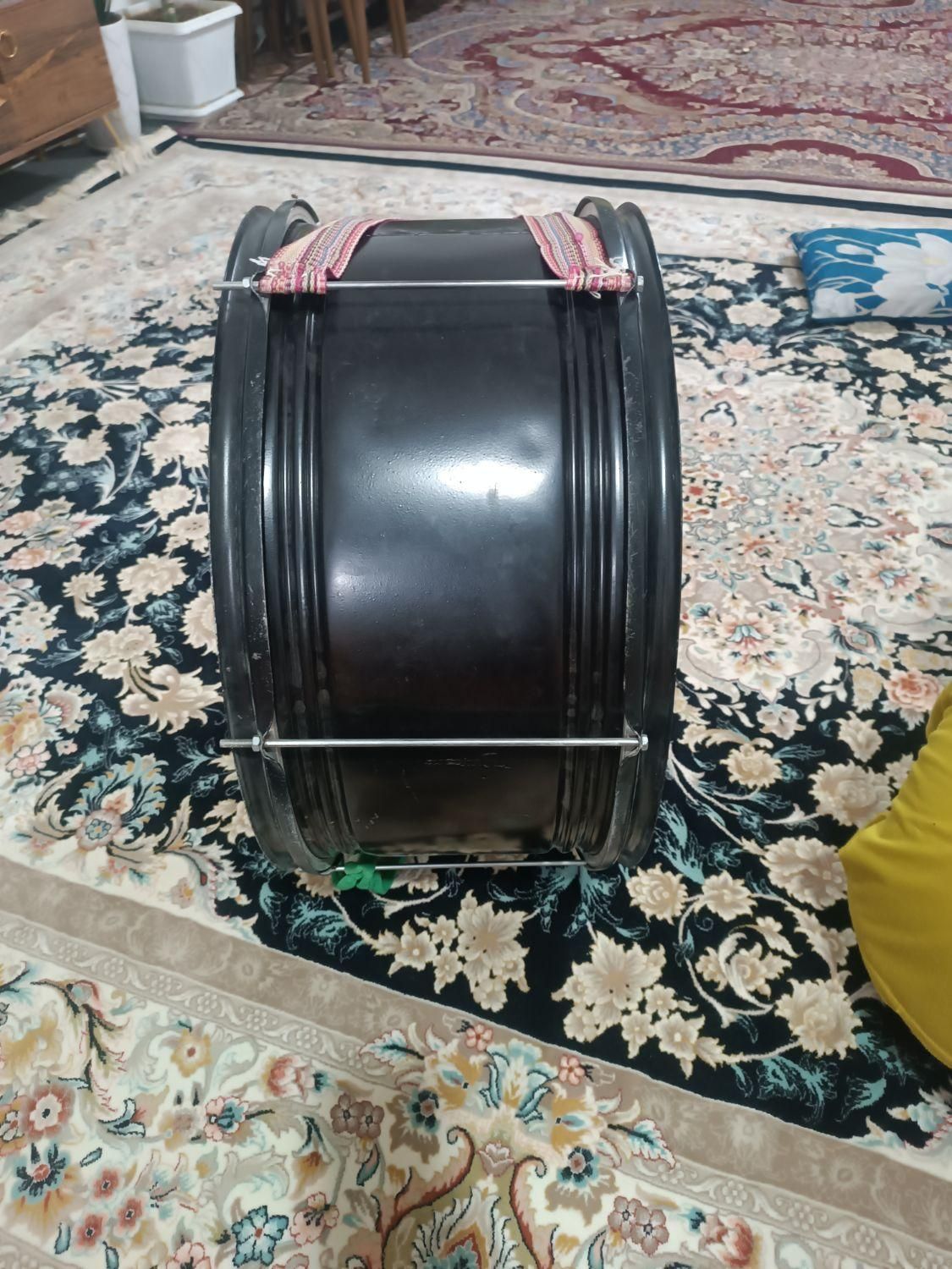 طبل بزرگ|درام و پرکاشن|مراغه, |دیوار