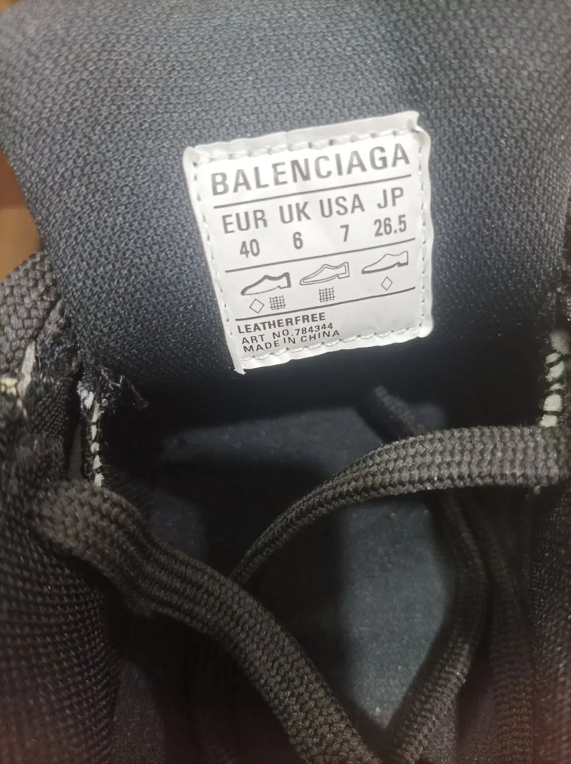 کفش Balanciaga 10X|کیف، کفش، کمربند|اصفهان, ملک‌شهر|دیوار