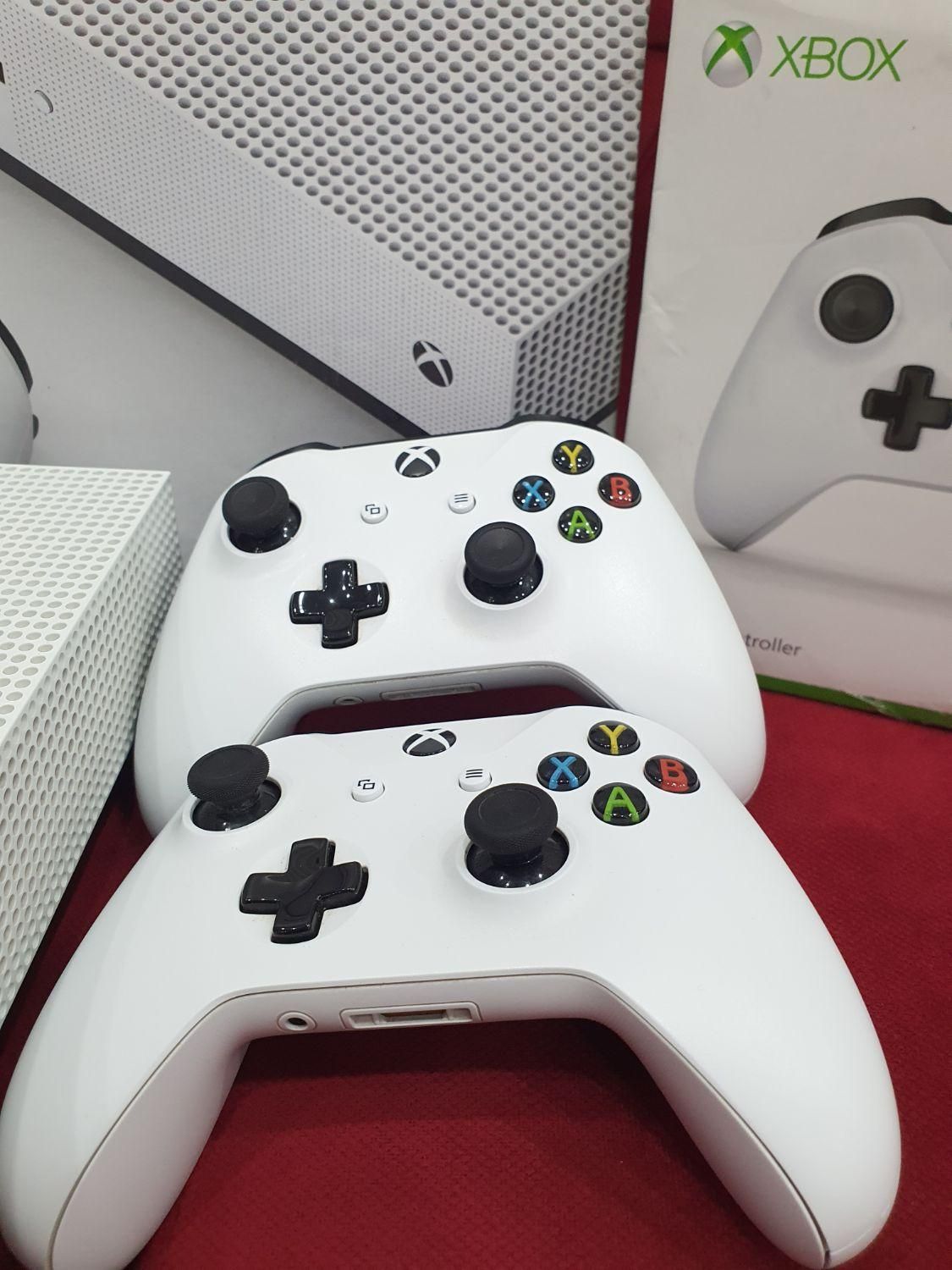 Xbox one s 1tb دیسک خور دو دسته فول گیم نو|کنسول، بازی ویدئویی و آنلاین|کرج, خرمدشت|دیوار