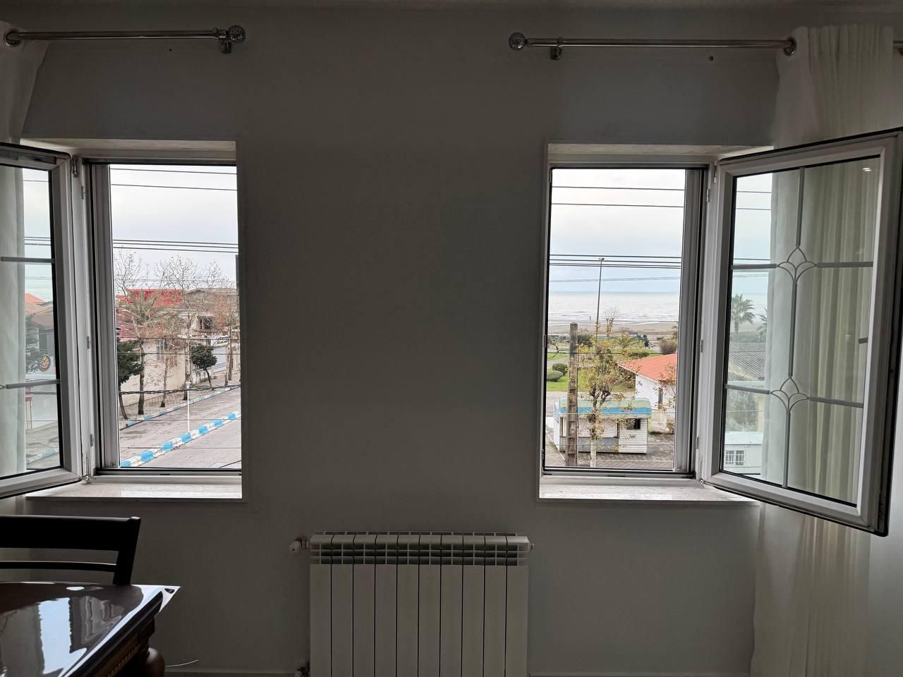 اجاره روزانه/هفتگی/ماهانه آپارتمان ۹۸ متری|اجارهٔ کوتاه‌مدت آپارتمان و سوئیت|بندر انزلی, آخرخط|دیوار