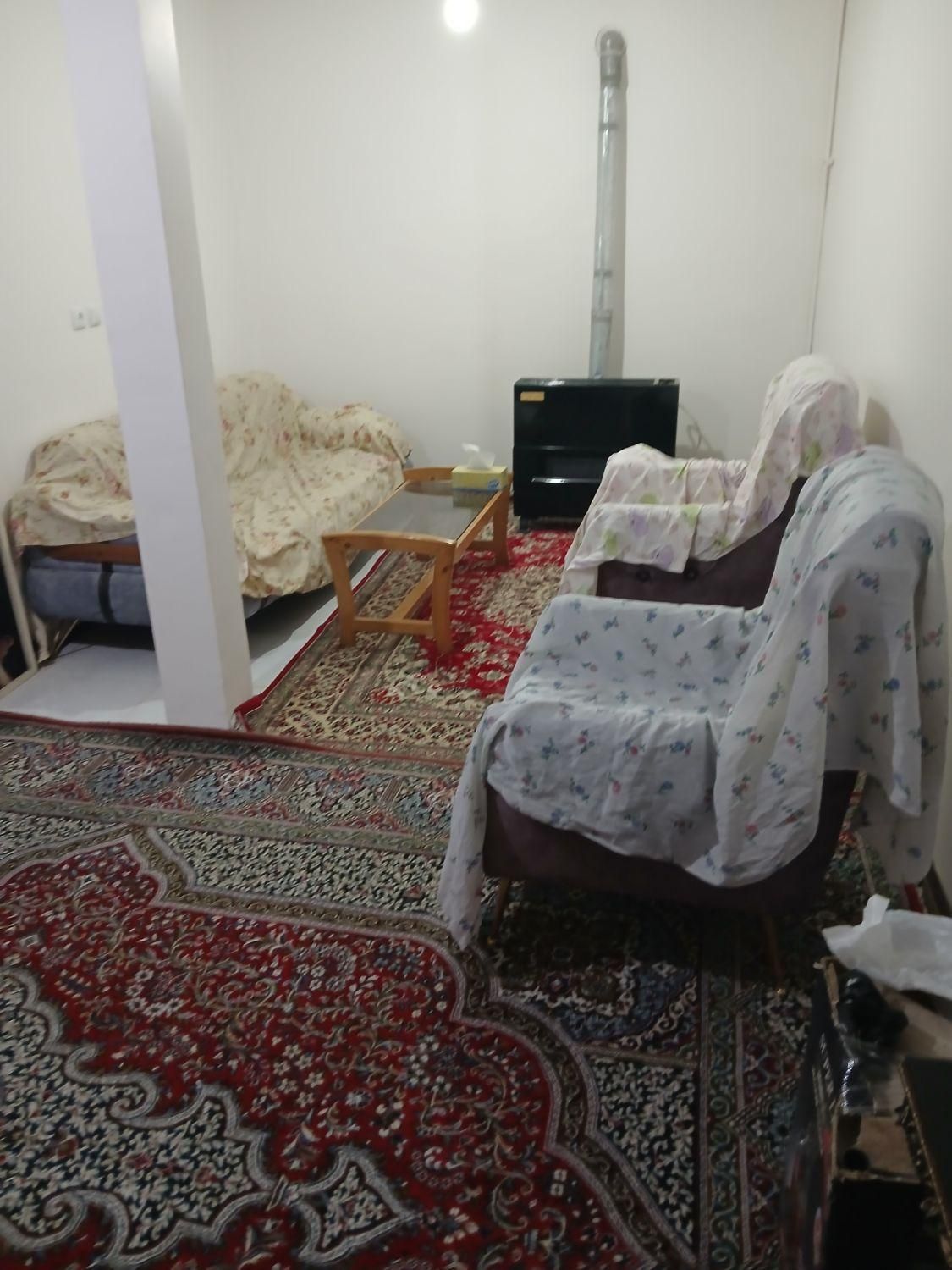 اجاره سویت روبه روی درب متروگلشهر|اجارهٔ کوتاه‌مدت آپارتمان و سوئیت|کرج, گلشهر ویلا|دیوار